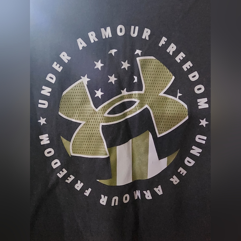 Under Armour Loose Coupe Tee Men's XL